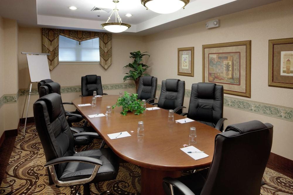 Hotel Homewood By Hilton Boston/andover 3*